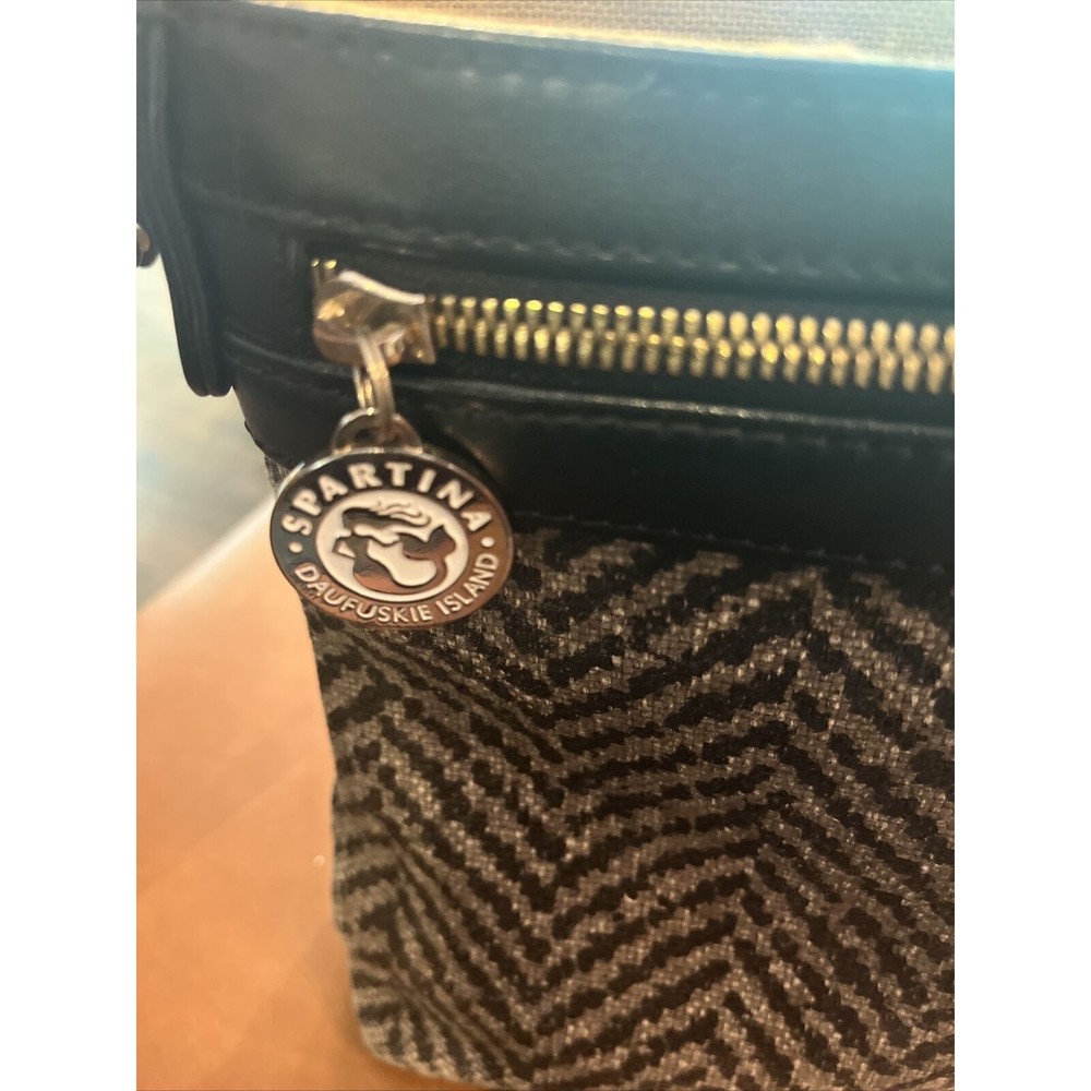 Spartina 449 Crossbody LORELEI Hipster Bag Slate Colored herringbone pattern - Picture 7 of 10